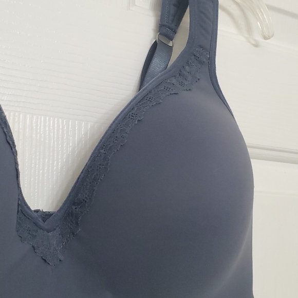 40D Jessica Simpson Soft Molded Wirefree Dark Gray Bra - Picture 1 of 16
